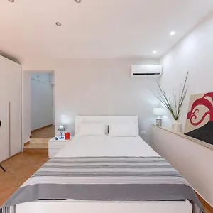 Appartement Masaniello, Napels